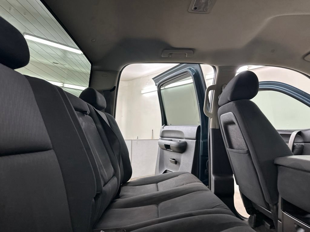 Used 2013 Chevrolet Silverado 2500 LT w/ Interior Plus Package AWD/4WD image 33