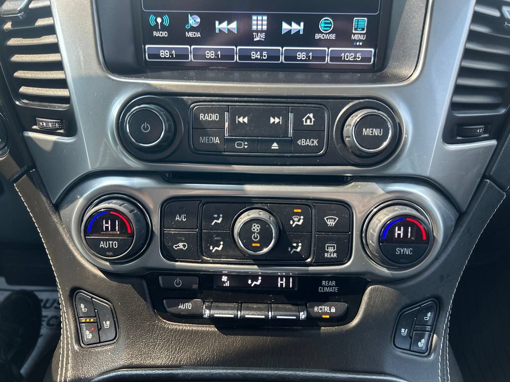 Used 2020 Chevrolet Suburban Premier AWD/4WD image 48
