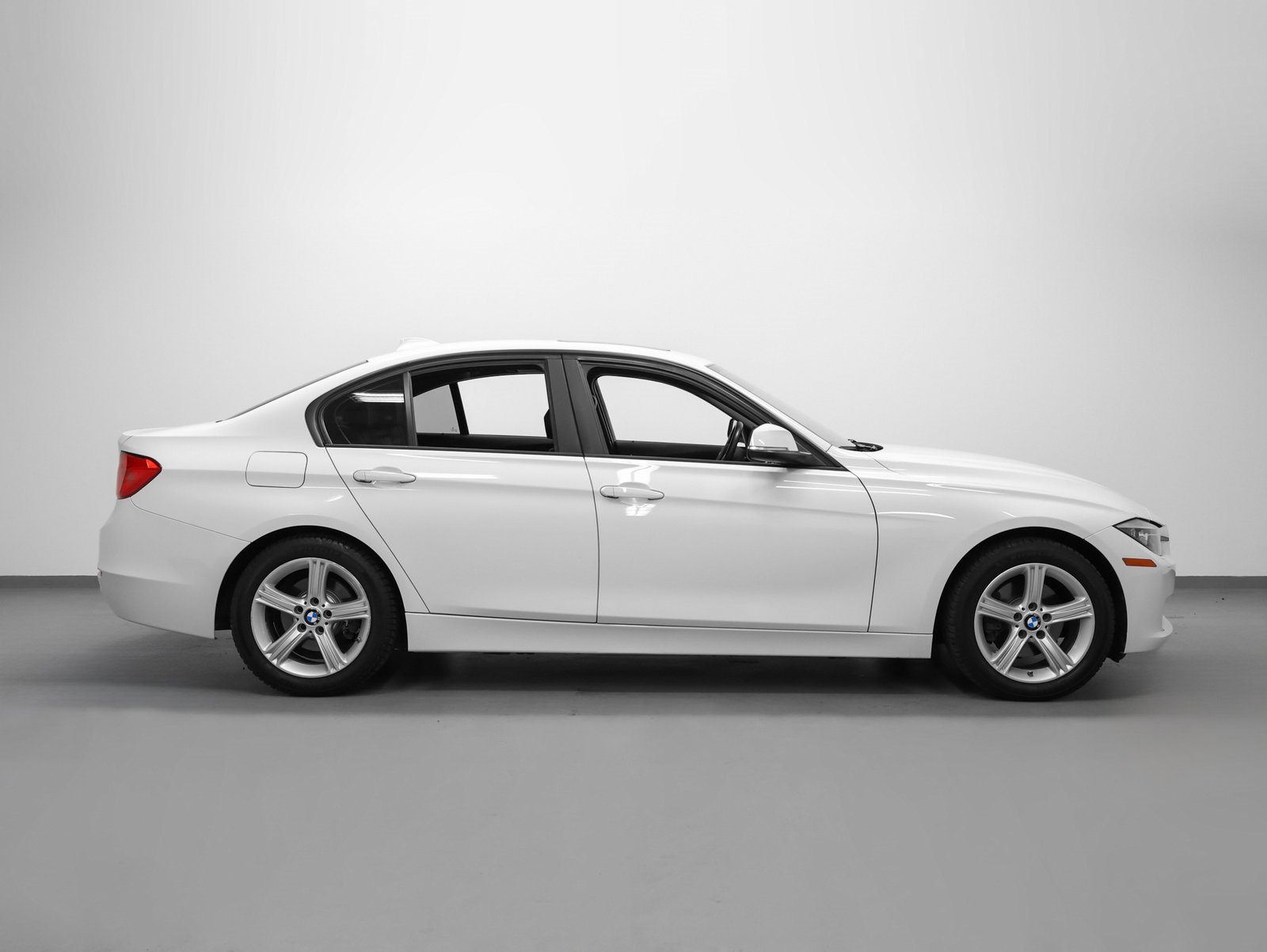 Used 2014 BMW 328i xDrive Sedan image 13