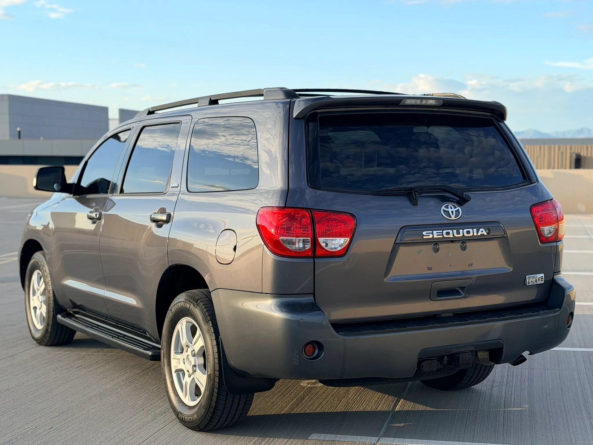 Used 2013 Toyota Sequoia SR5 AWD/4WD image 6