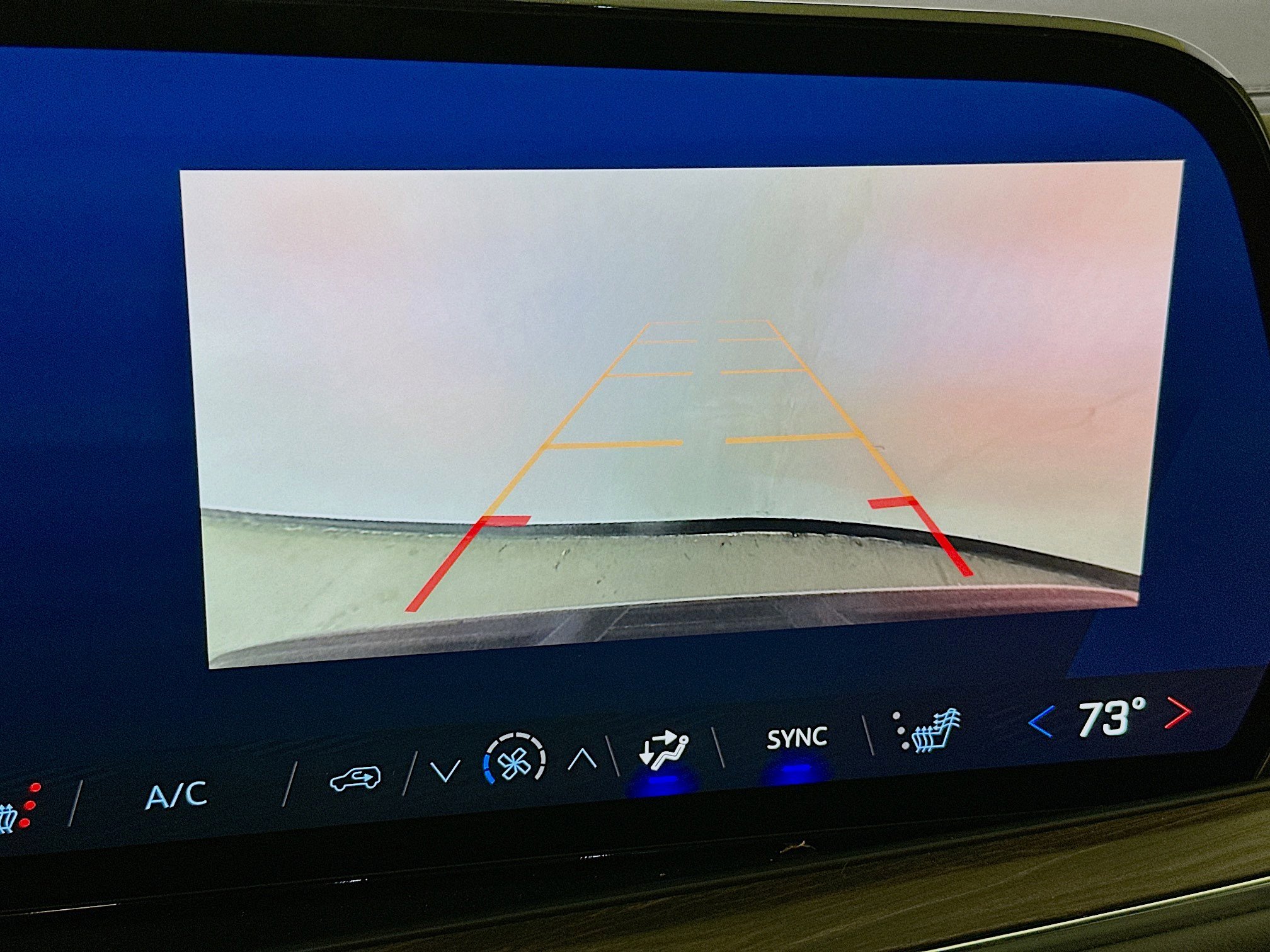 Used 2025 Chevrolet Suburban LT image 23