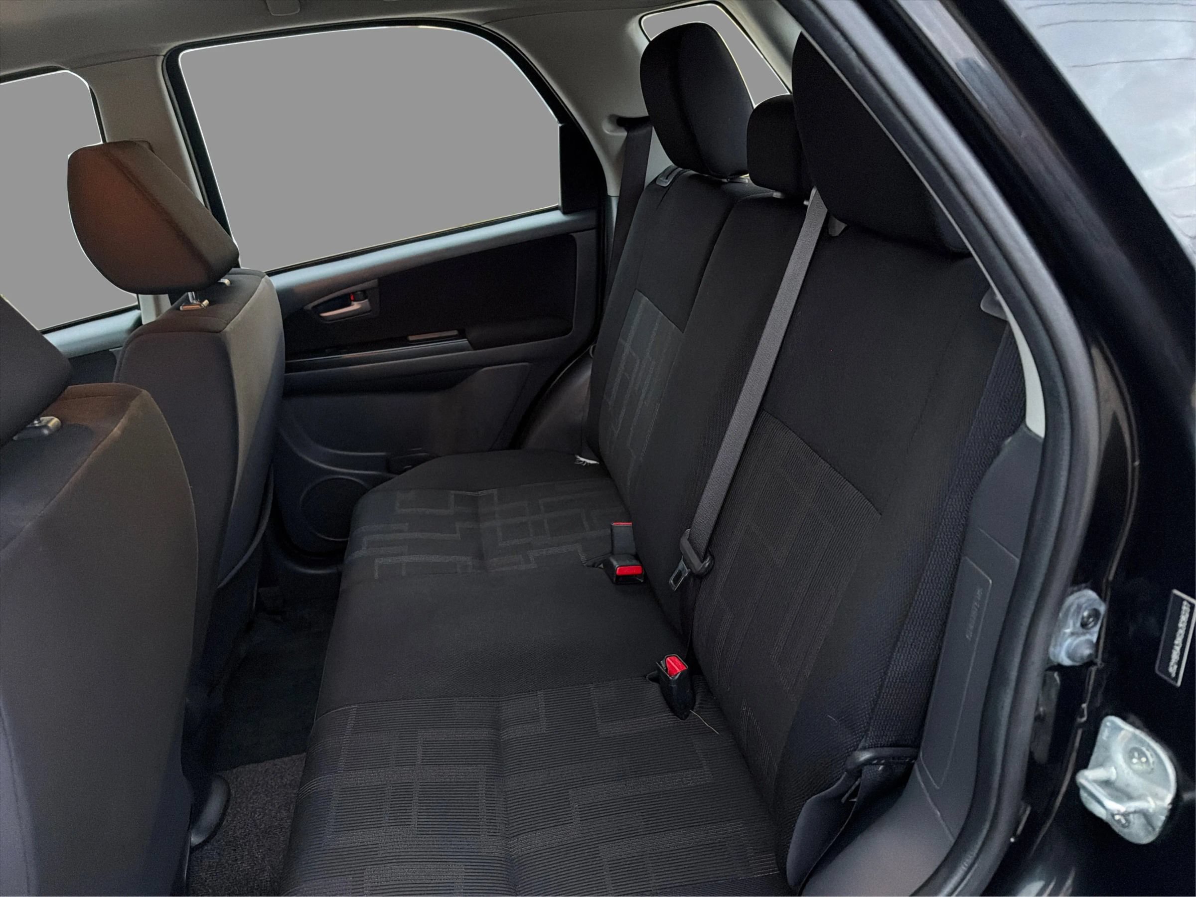 Used 2012 Suzuki SX4 AWD Hatchback image 11