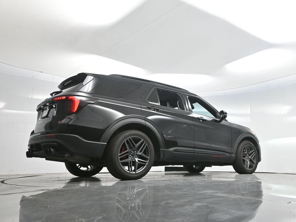 Used 2025 Ford Explorer ST AWD/4WD image 53