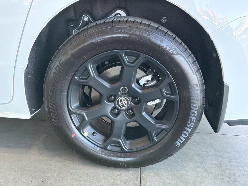 New 2026 Toyota Sienna XLE Woodland Edition AWD/4WD image 14