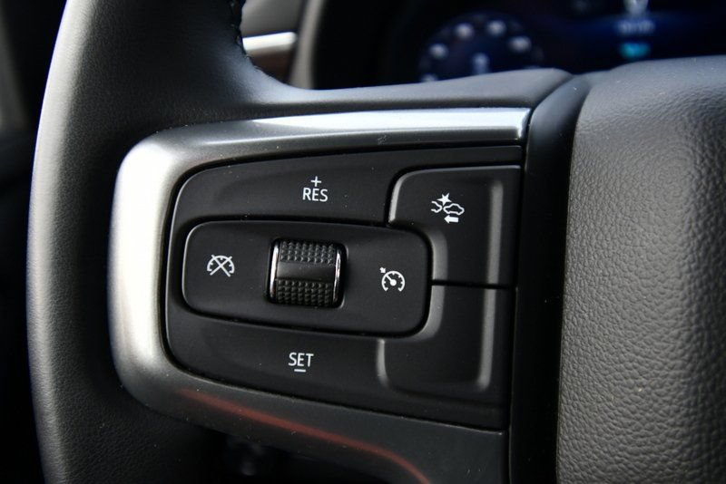 Used 2024 Chevrolet Suburban LT AWD/4WD image 23