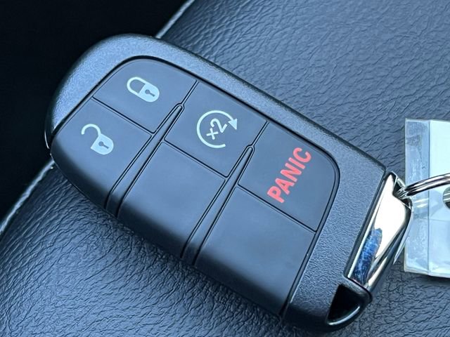 New 2026 Jeep Compass Latitude image 28