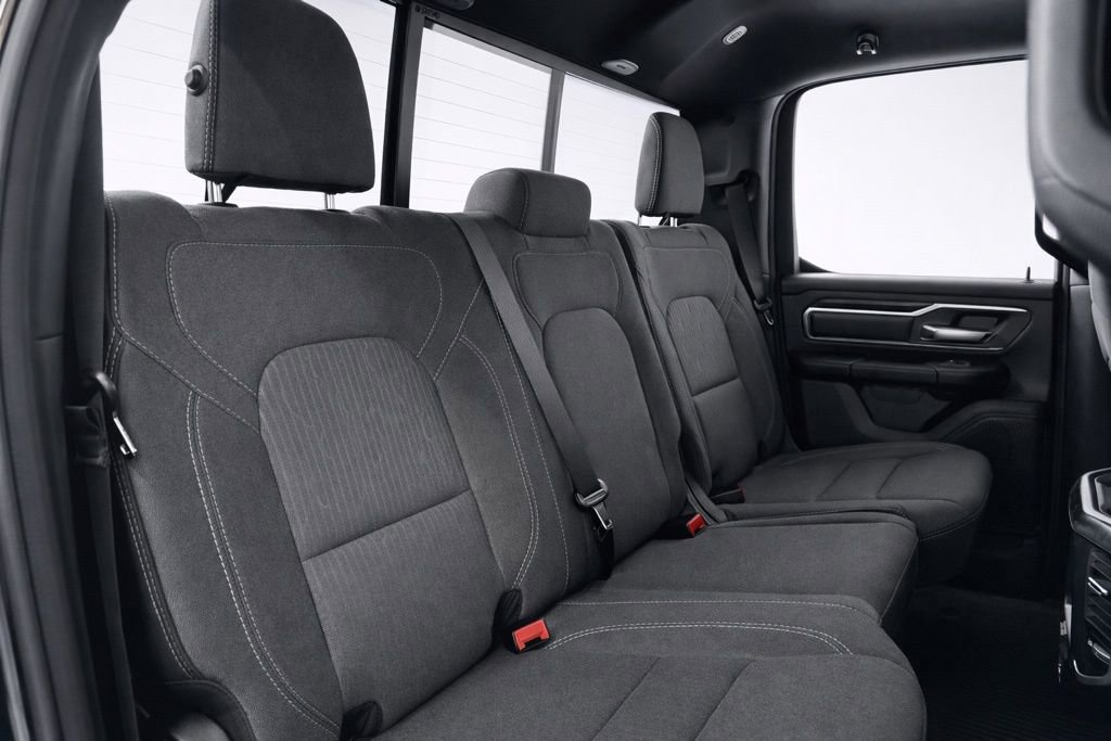 Used 2022 RAM 1500 Big Horn w/ Night Edition AWD/4WD image 12
