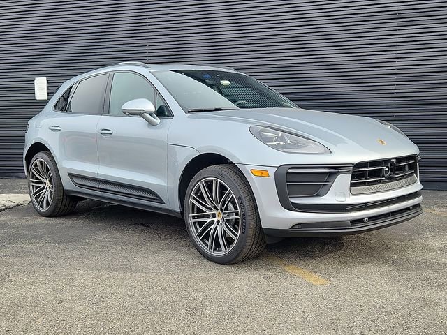 New 2026 Porsche Macan AWD/4WD image 9