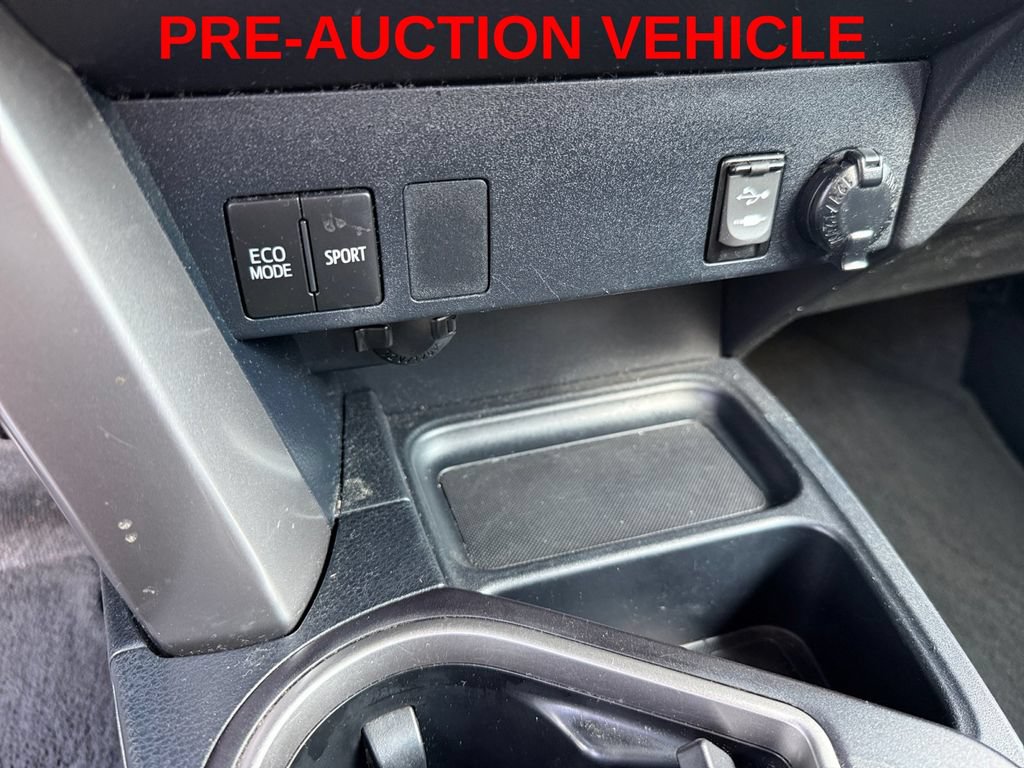 Used 2016 Toyota RAV4 LE AWD/4WD image 21