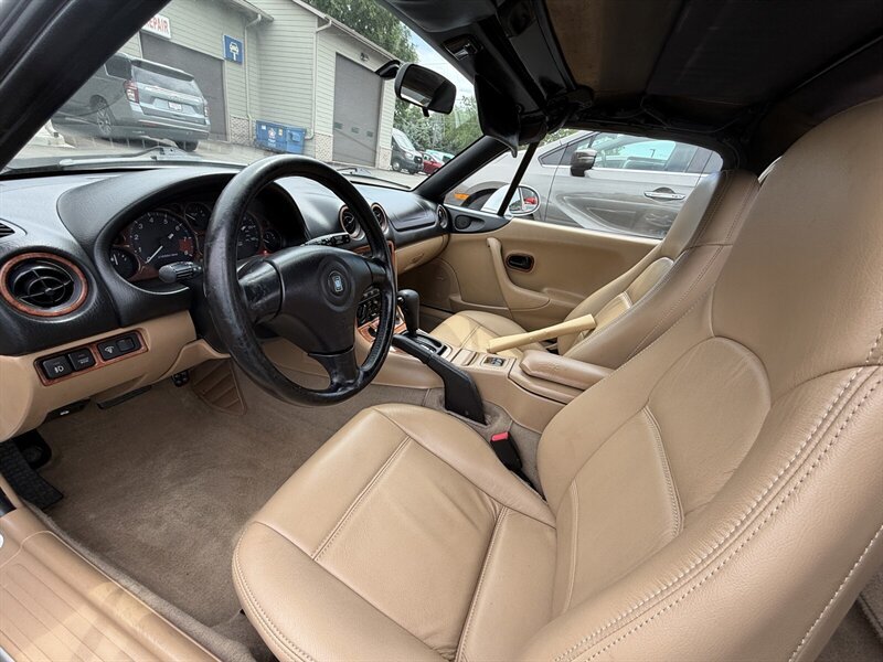 Used 2000 MAZDA MX-5 Miata RWD image 11
