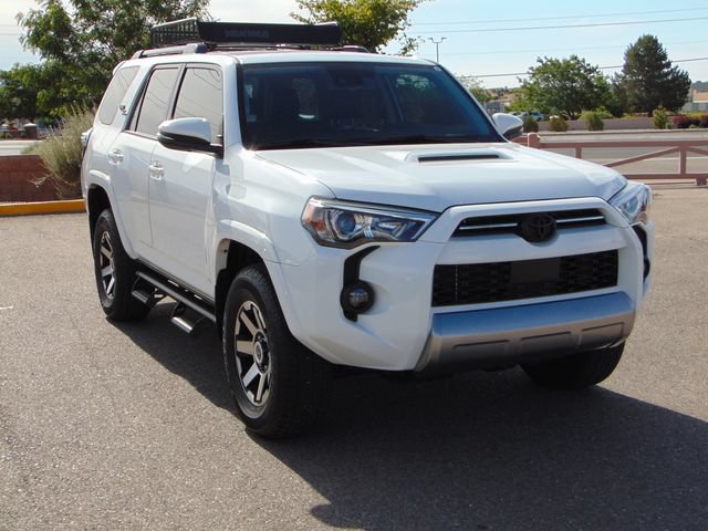 Used 2024 Toyota 4Runner TRD Off-Road Premium AWD/4WD image 9