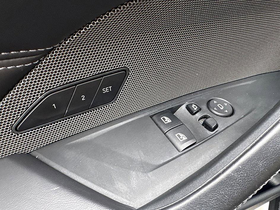 Used 2021 BMW M4 Coupe w/ Executive Package image 19