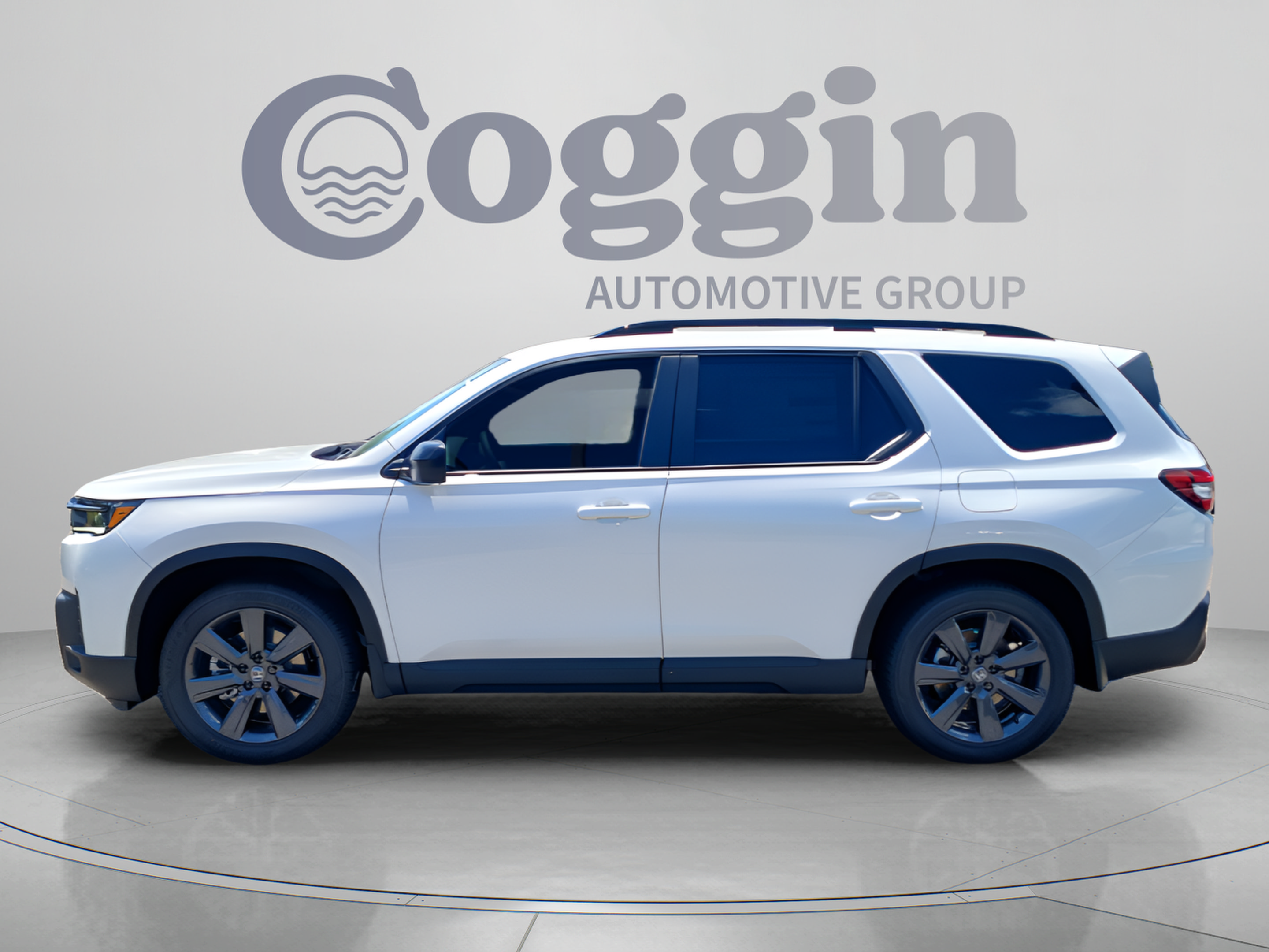 New 2026 Honda Pilot Sport image 2
