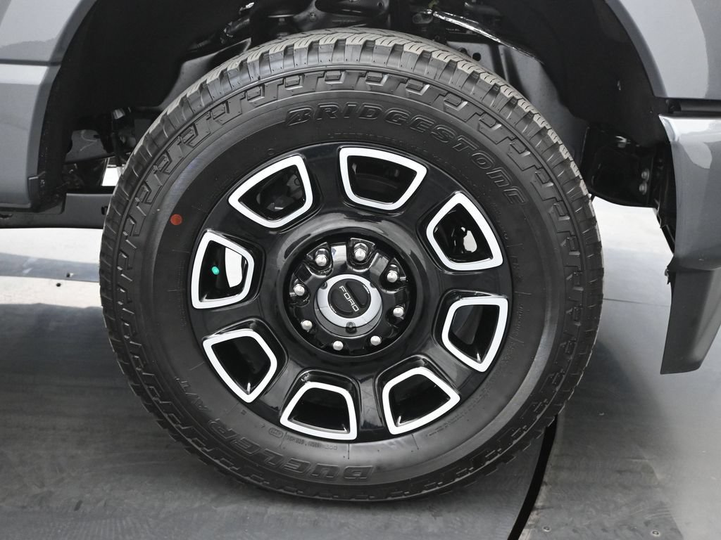 New 2026 Ford F350 Platinum AWD/4WD image 25