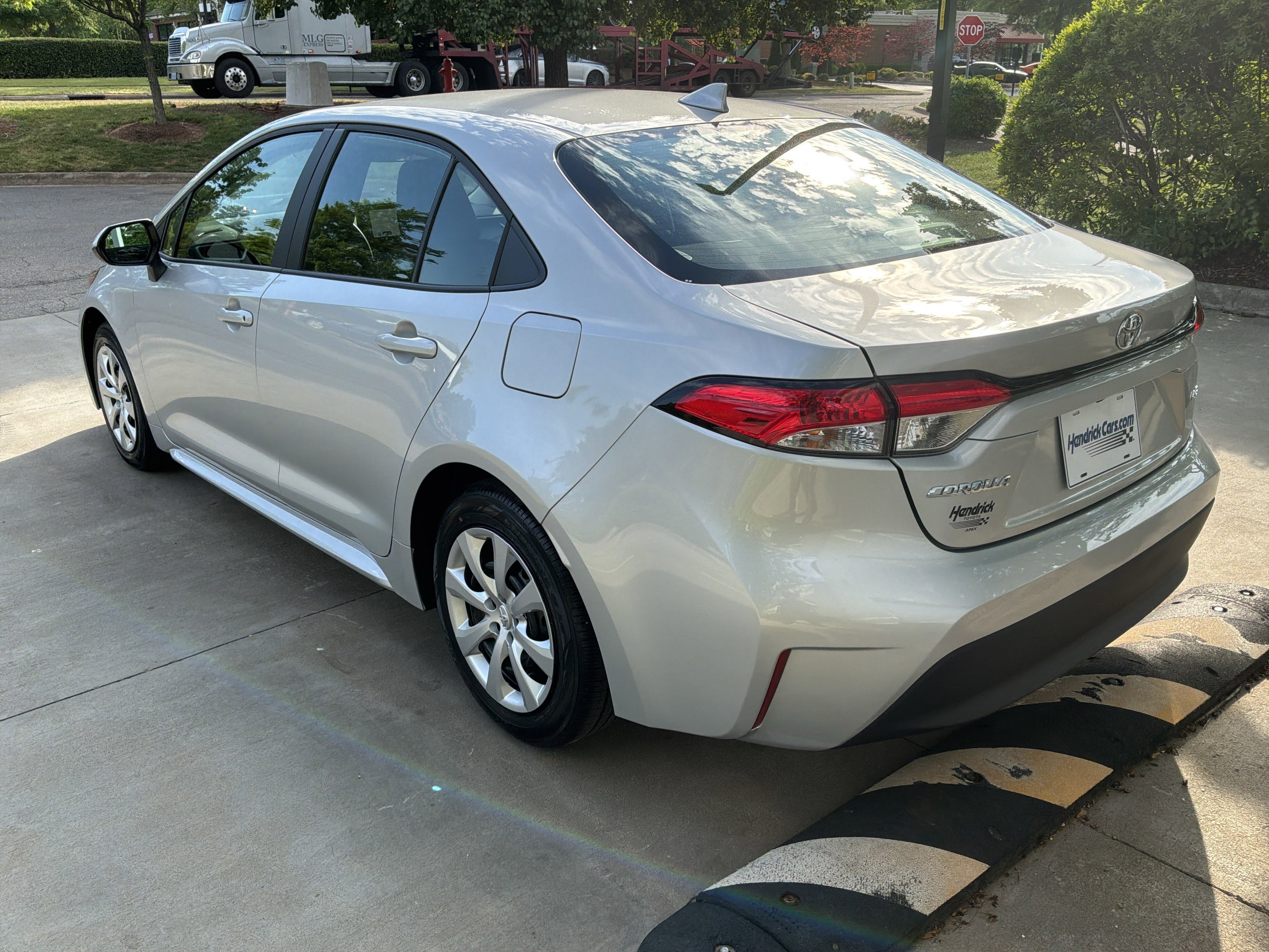Used 2026 Toyota Corolla LE image 8