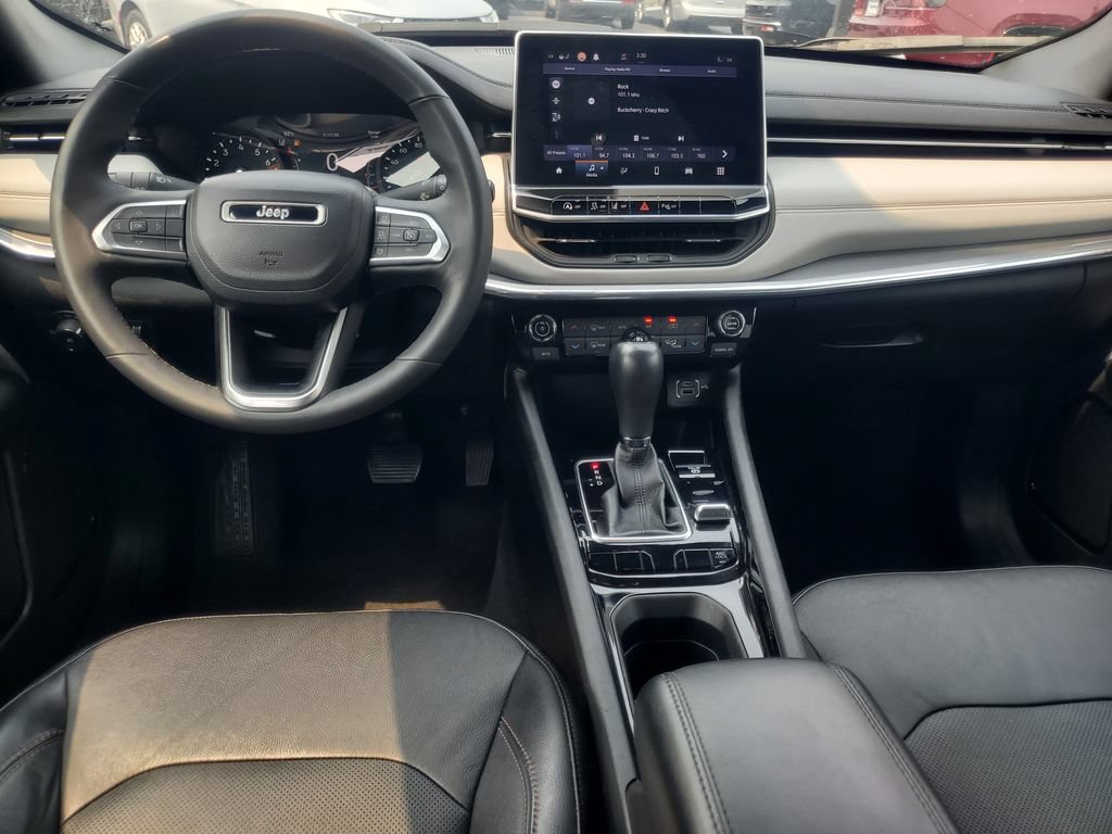 Used 2023 Jeep Compass Limited AWD/4WD image 22