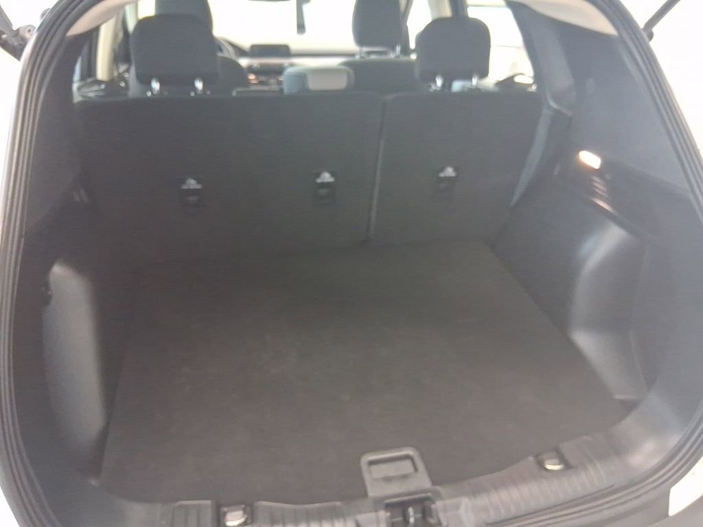 Used 2020 Ford Escape S image 17