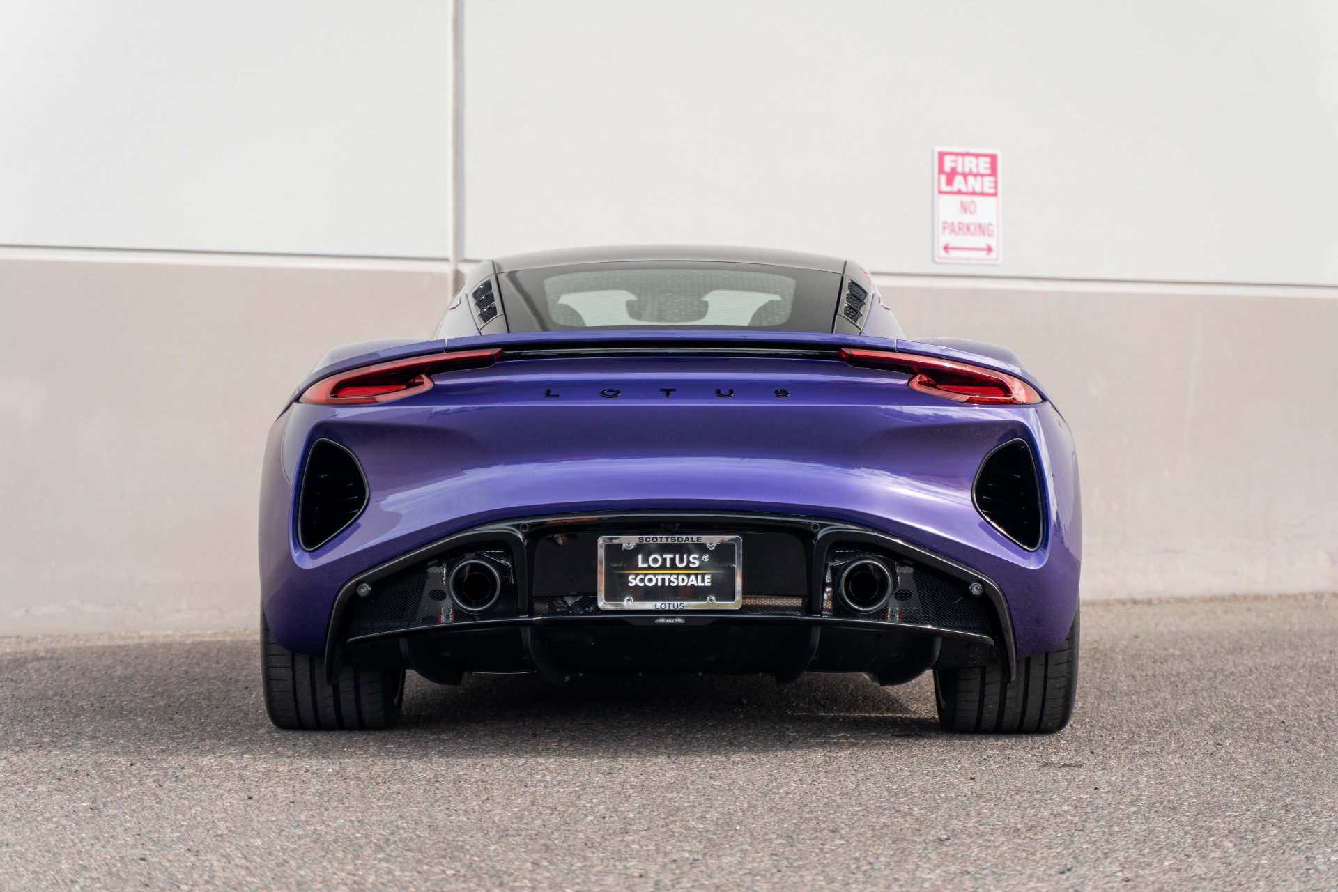 Used 2026 Lotus Emira SE image 6