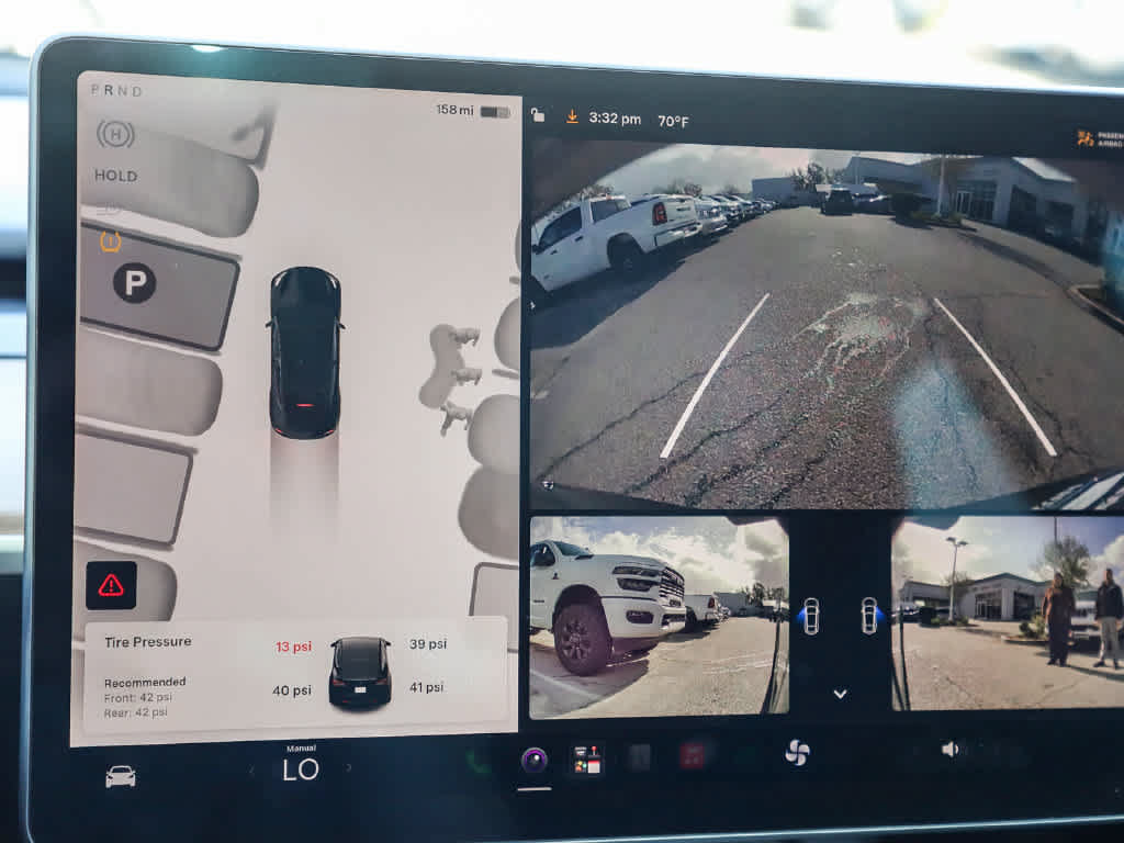 Used 2023 Tesla Model Y Performance AWD/4WD image 23