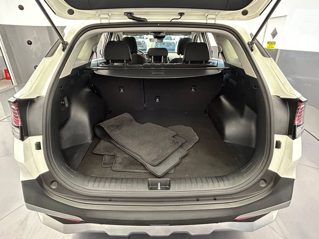 Used 2024 Kia Sportage LX FWD image 34