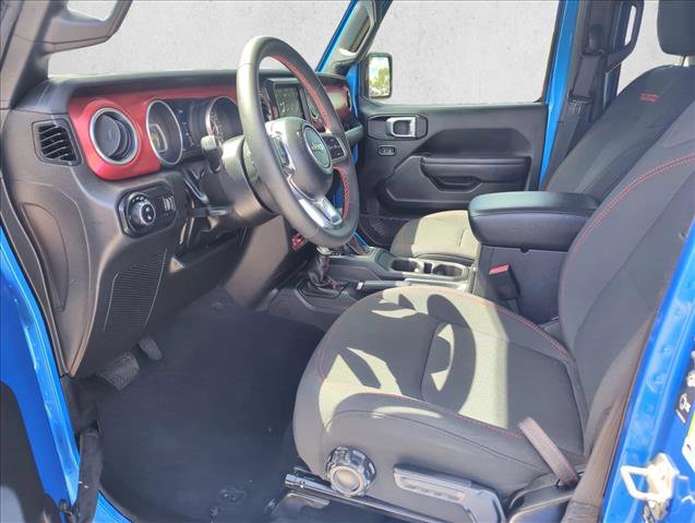 Used 2023 Jeep Gladiator Rubicon w/ Cold Weather Group AWD/4WD image 13
