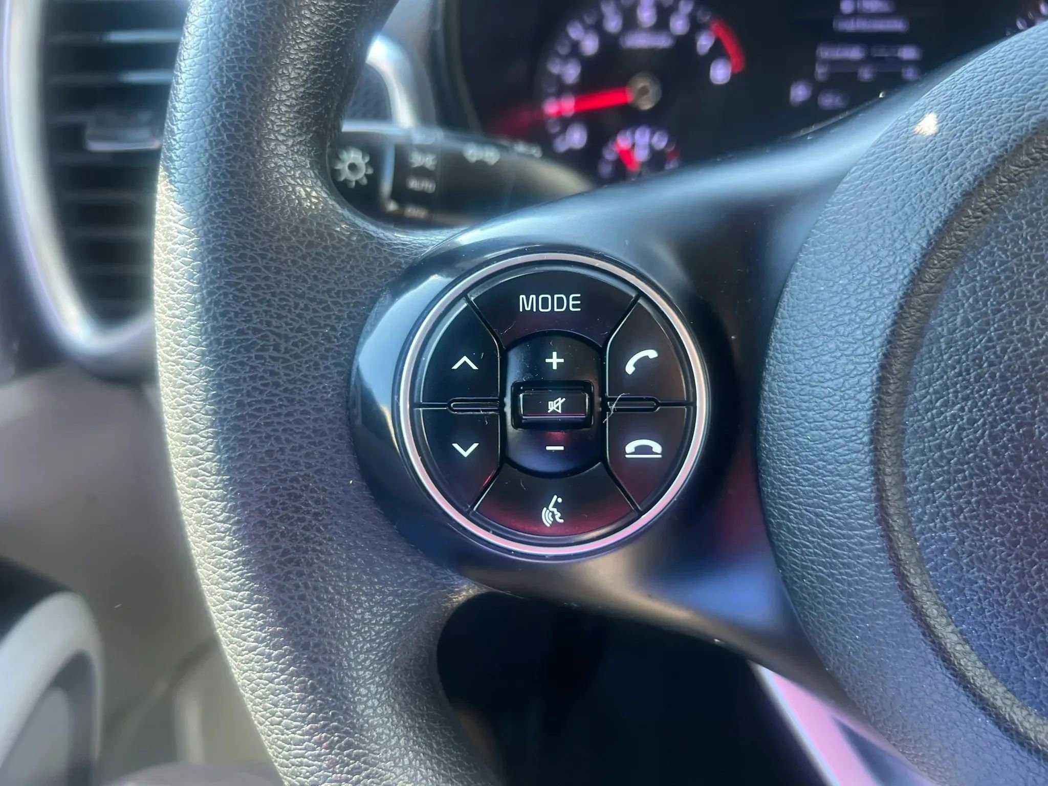 Used 2020 Kia Soul LX image 18