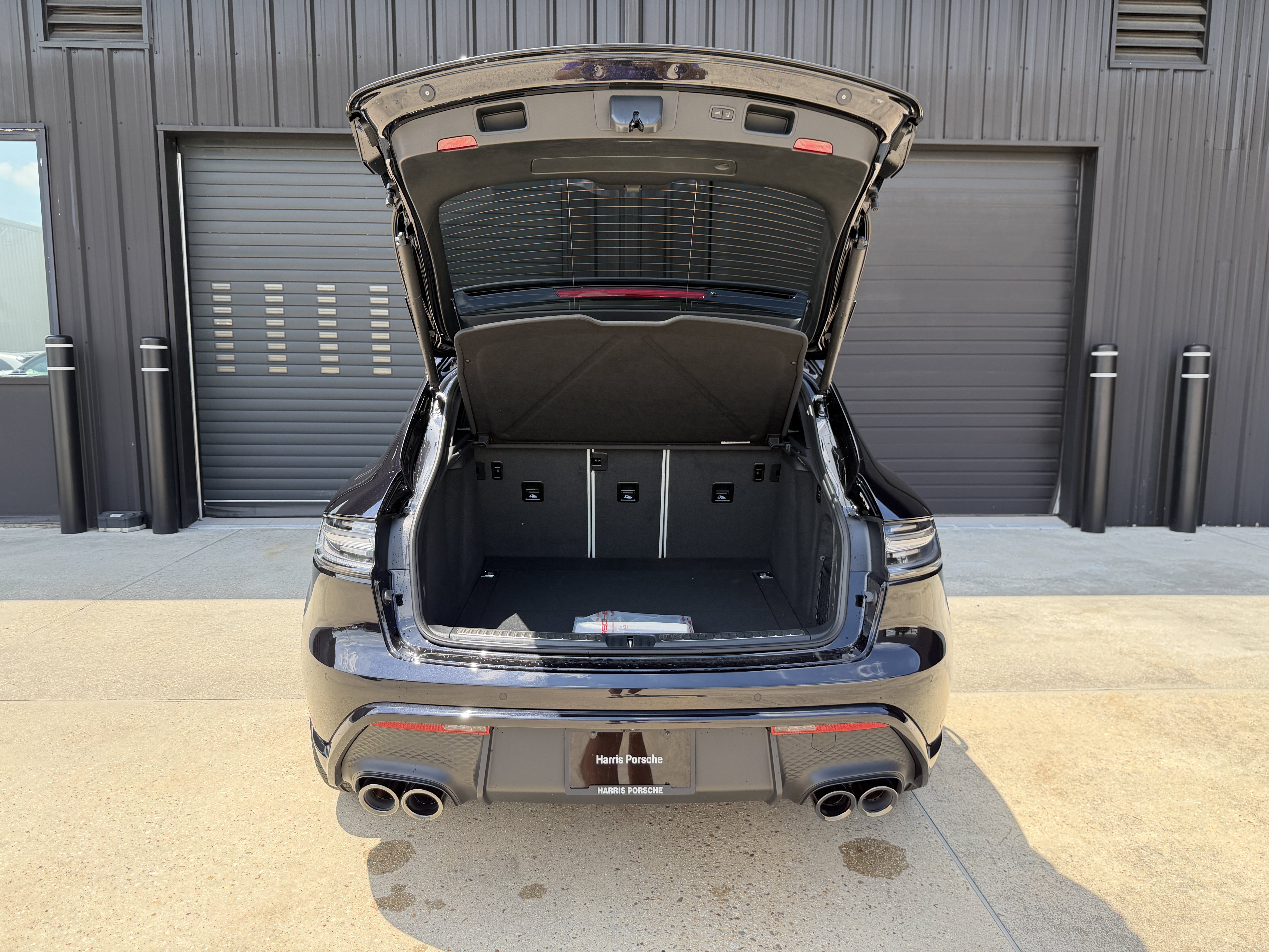 New 2026 Porsche Macan GTS AWD/4WD image 10