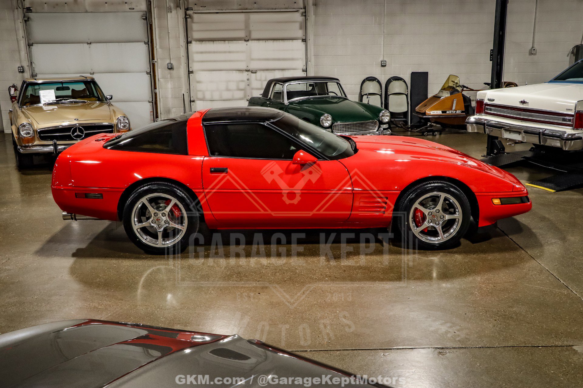 Used 1993 Chevrolet Corvette Coupe image 10
