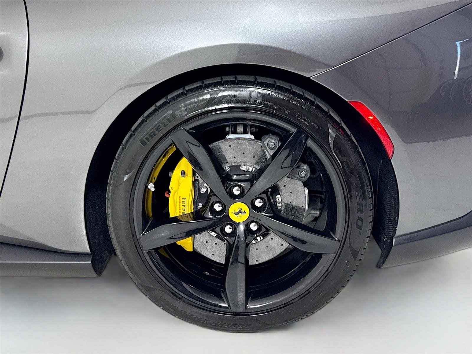 Used 2020 Ferrari Portofino image 40