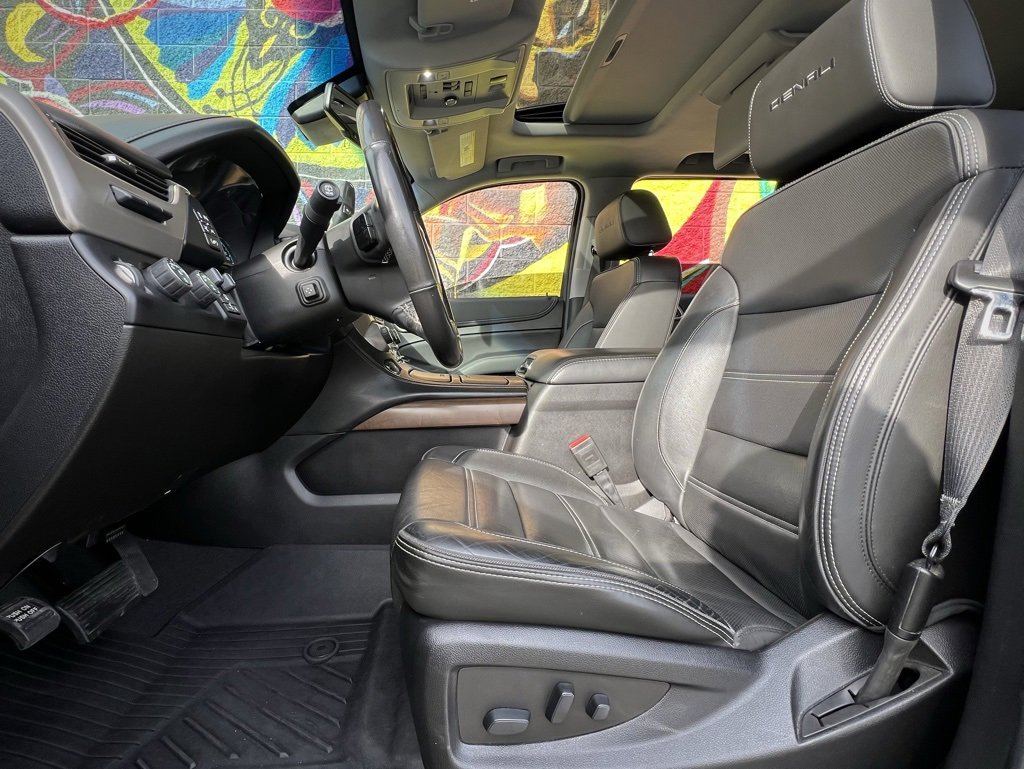 Used 2019 GMC Yukon Denali w/ Denali Ultimate Package image 15