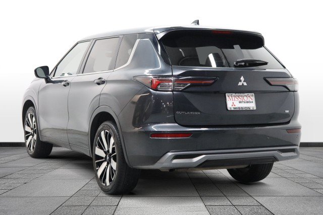 Used 2025 Mitsubishi Outlander SE FWD image 5