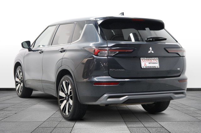 Used 2025 Mitsubishi Outlander SE FWD image 5