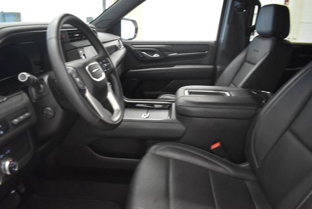 Used 2024 GMC Yukon Denali AWD/4WD image 22