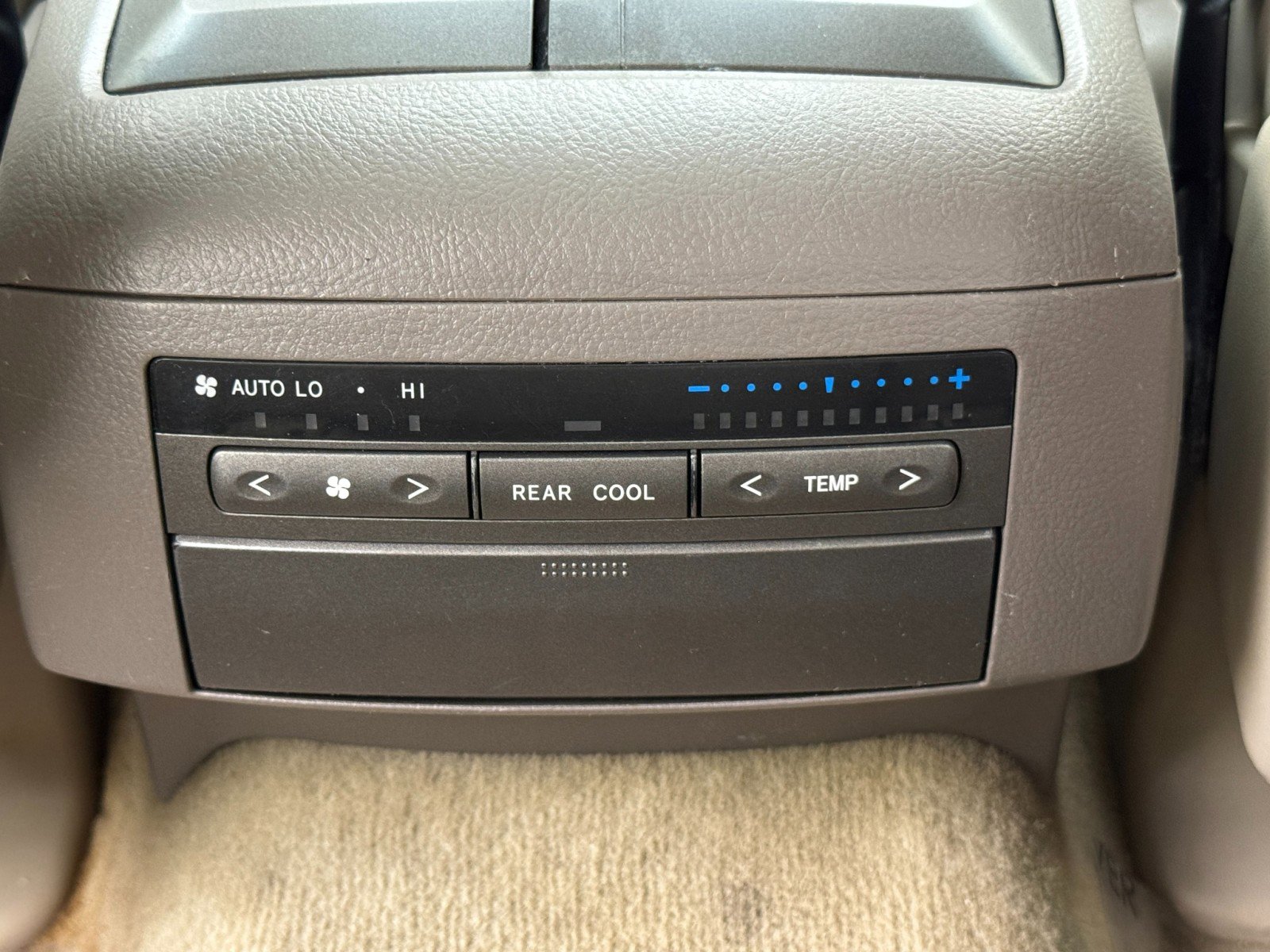 Used 2009 Lexus GX 470 image 32