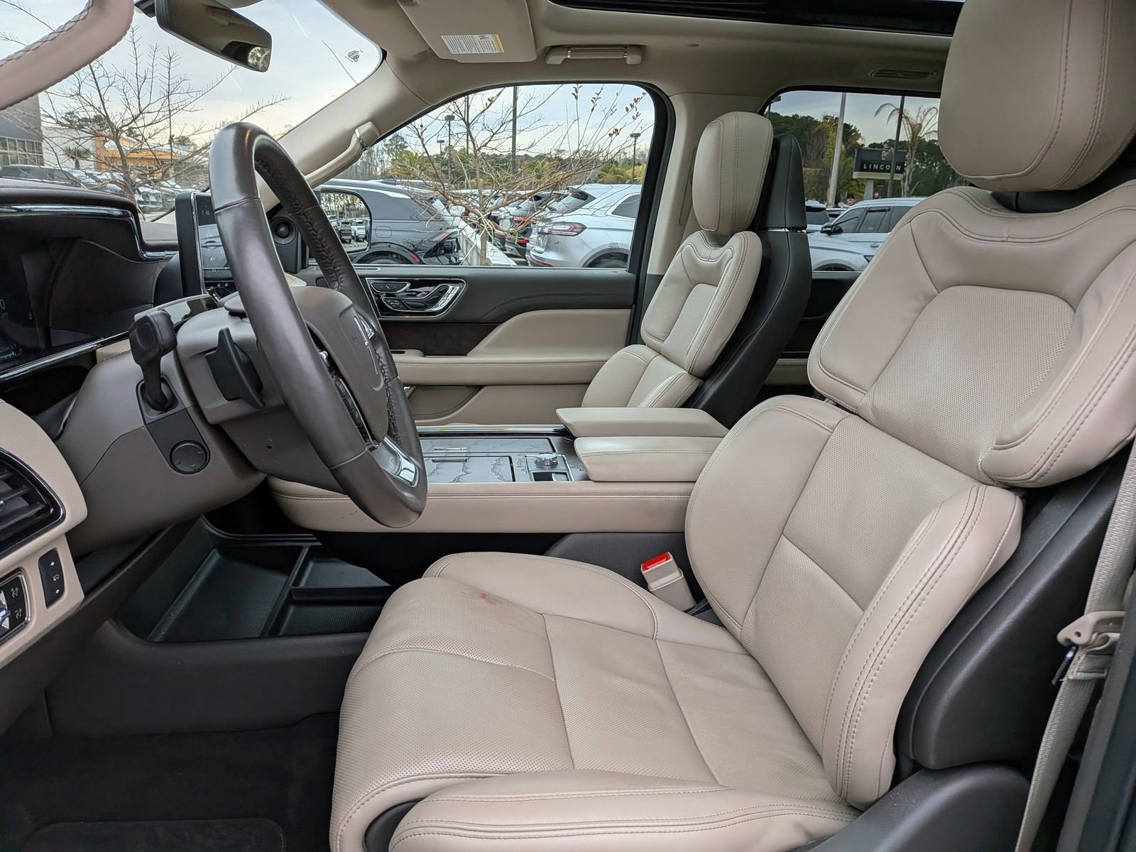 Certified 2023 Lincoln Navigator Reserve image 22