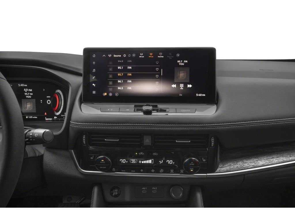 Used 2026 Nissan Rogue Platinum w/ Tech Package image 7