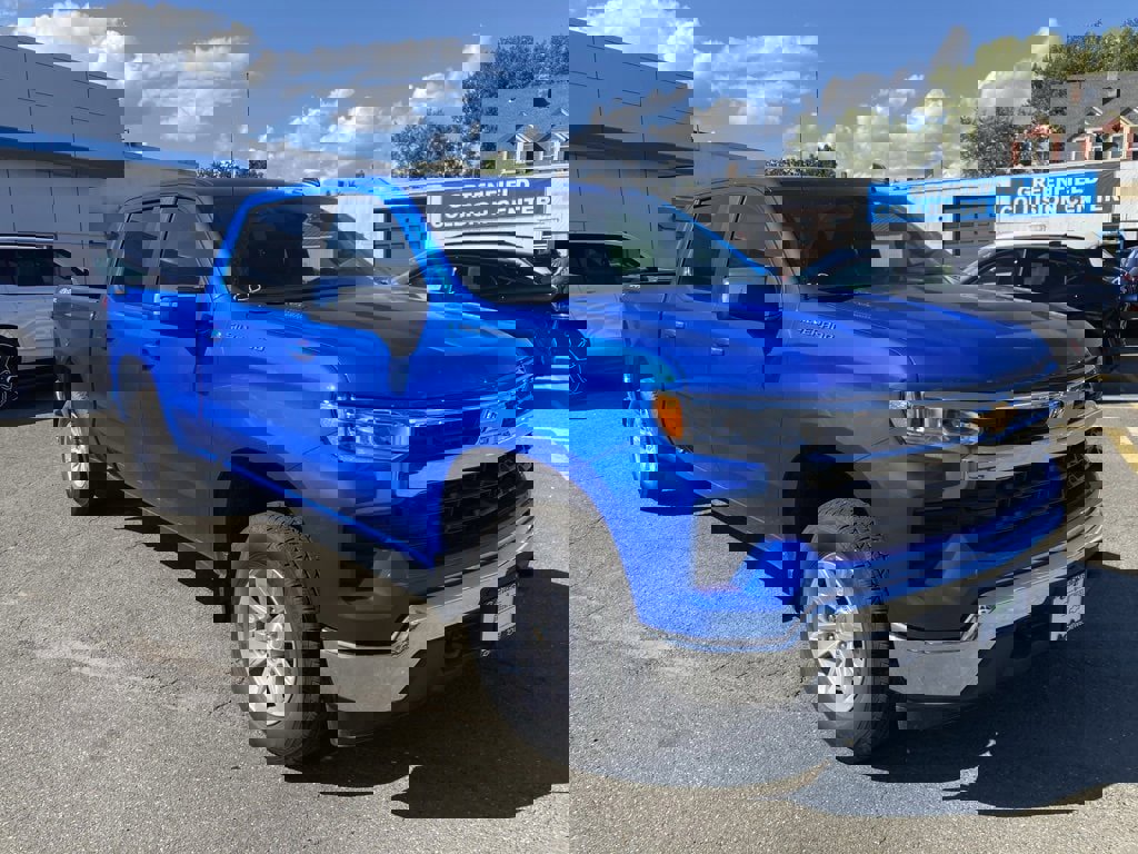 New 2025 Chevrolet Silverado 1500 LT