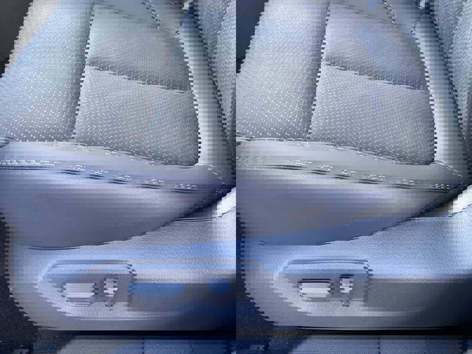 New 2026 Mitsubishi Eclipse Cross Black Edition image 10