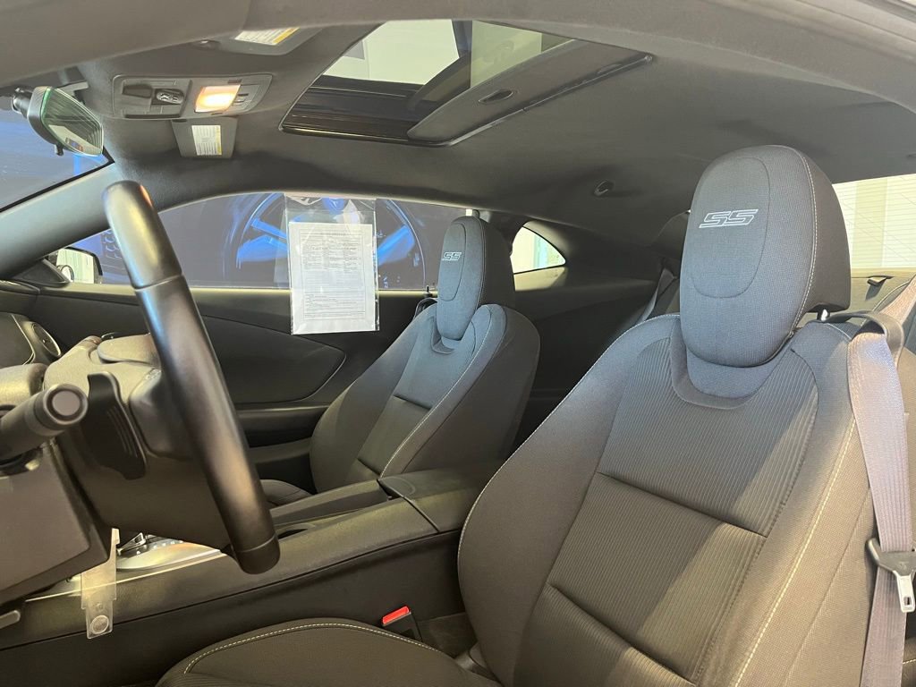 Used 2014 Chevrolet Camaro SS w/ RS Package RWD image 16