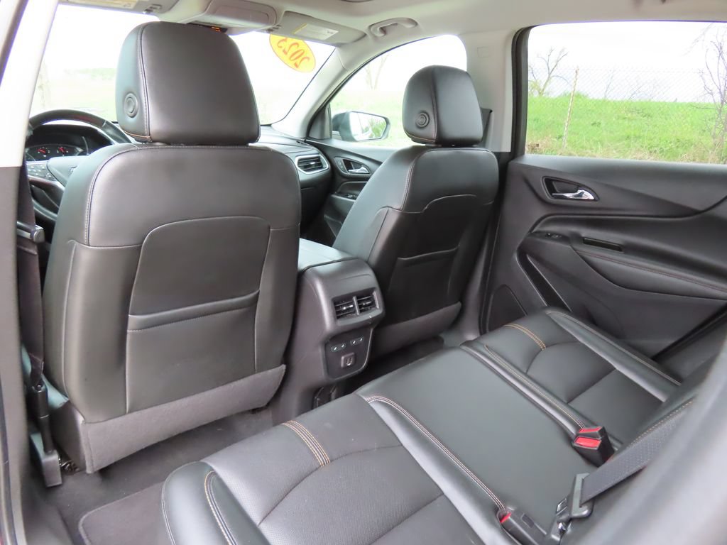 Used 2023 Chevrolet Equinox Premier AWD/4WD image 29