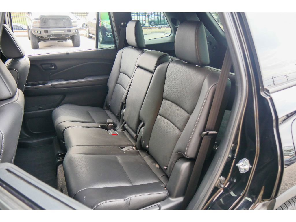 Used 2023 Honda Passport Elite image 18