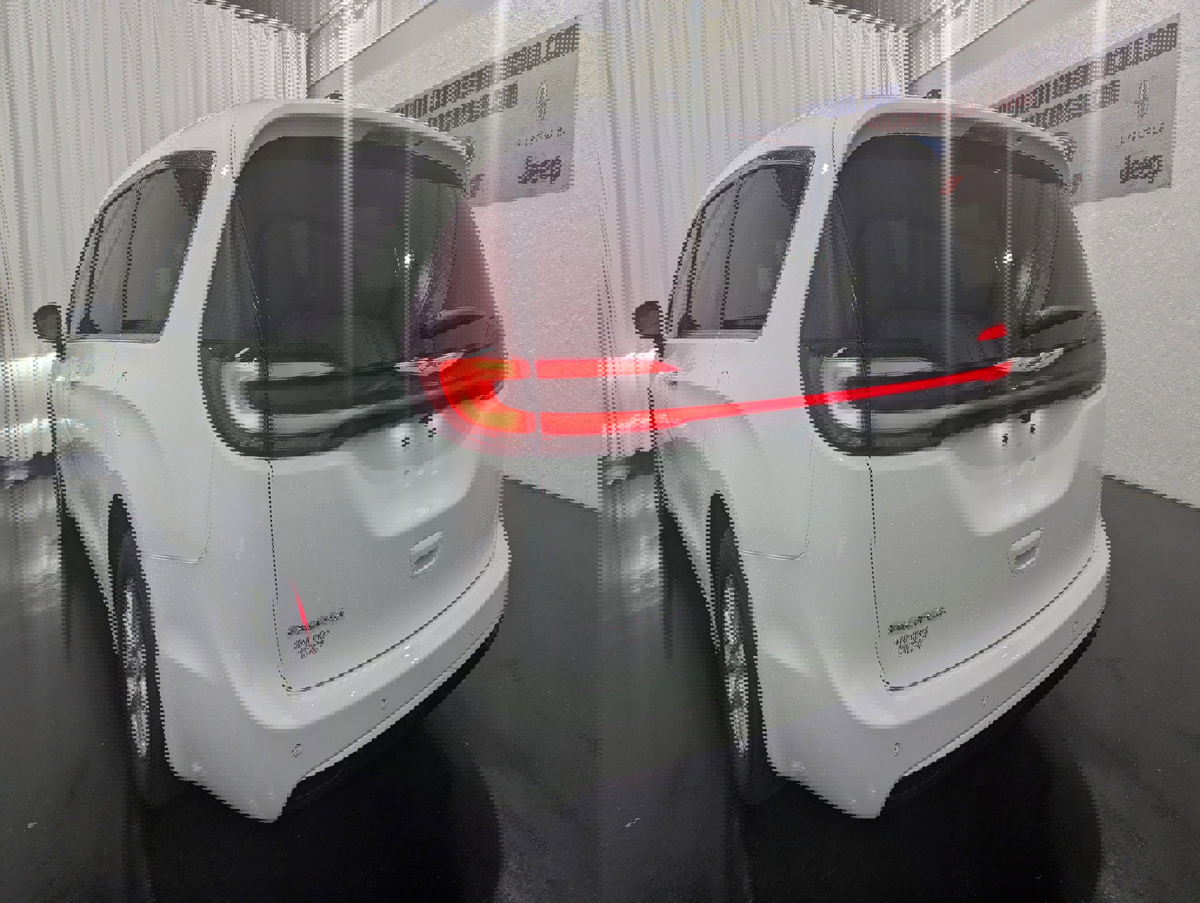 New 2026 Chrysler Pacifica Select image 9