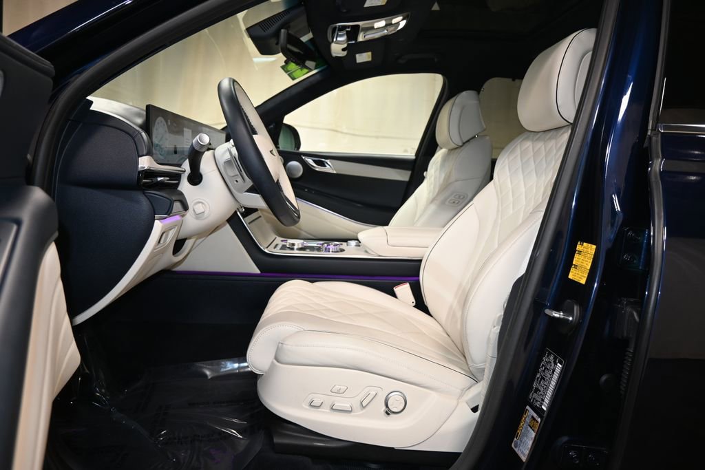 Used 2025 Genesis GV80 3.5T Prestige AWD/4WD image 14