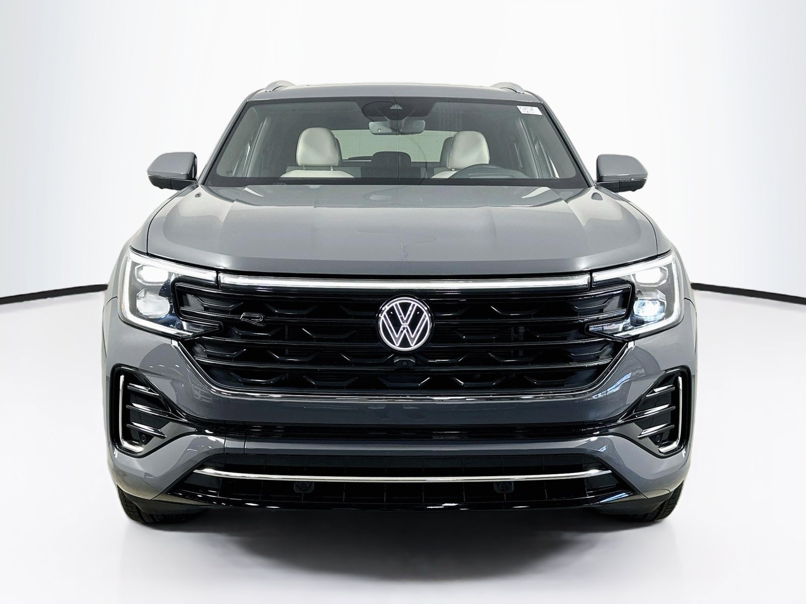 Used 2024 Volkswagen Atlas Cross Sport SEL Premium R-Line AWD/4WD image 2