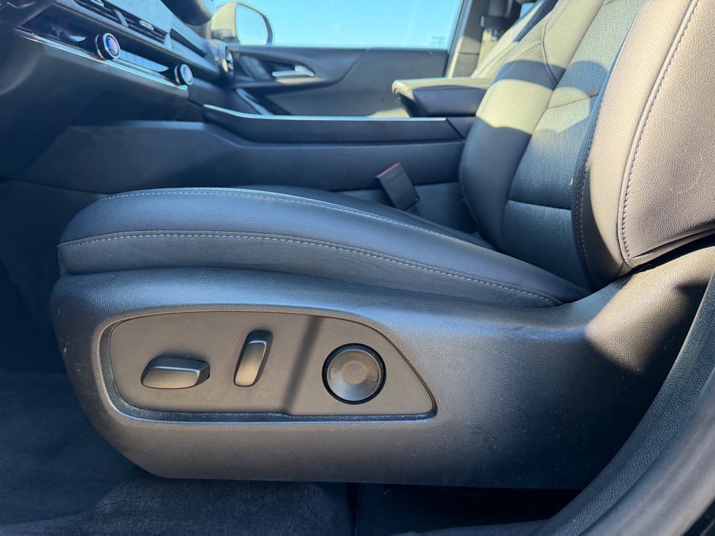 Used 2025 Chevrolet Equinox LT w/ Convenience Package II AWD/4WD image 22