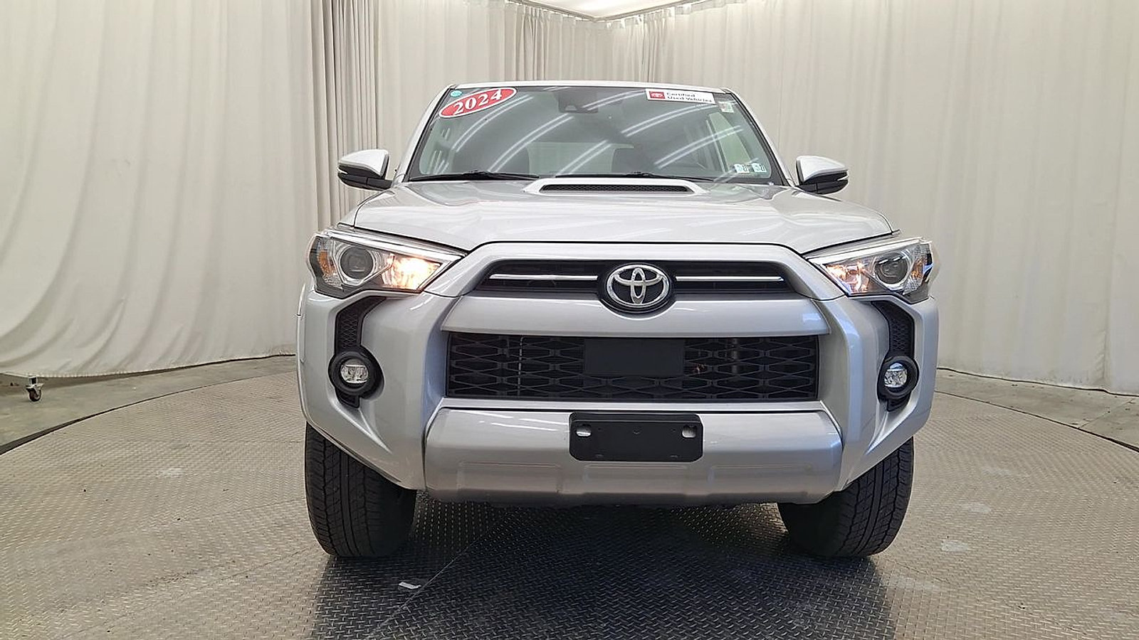 Certified 2024 Toyota 4Runner TRD Off-Road Premium AWD/4WD image 6