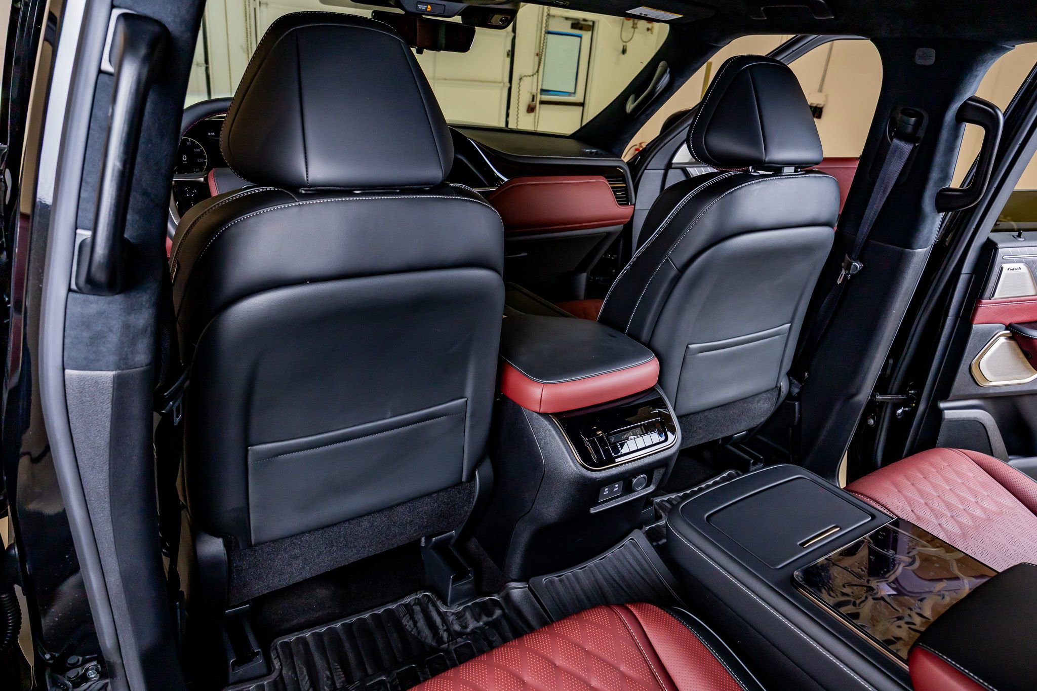 Used 2025 INFINITI QX80 Autograph AWD/4WD image 34