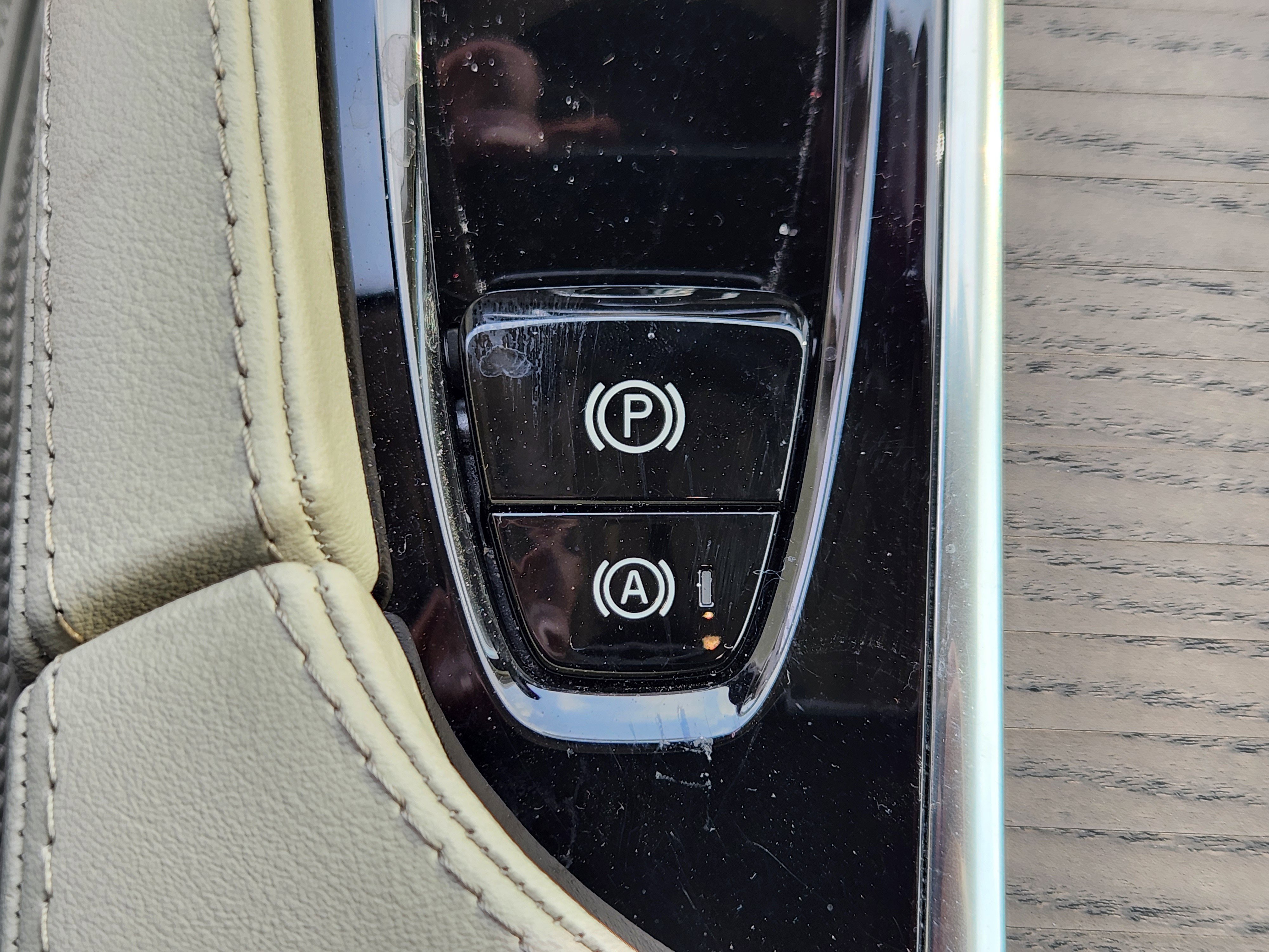 Used 2022 Volvo XC90 T6 Inscription w/ Advanced Package image 24