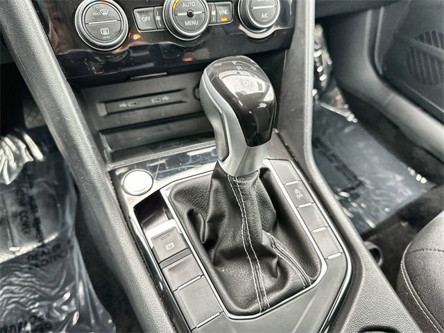 Used 2024 Volkswagen Taos SE image 23