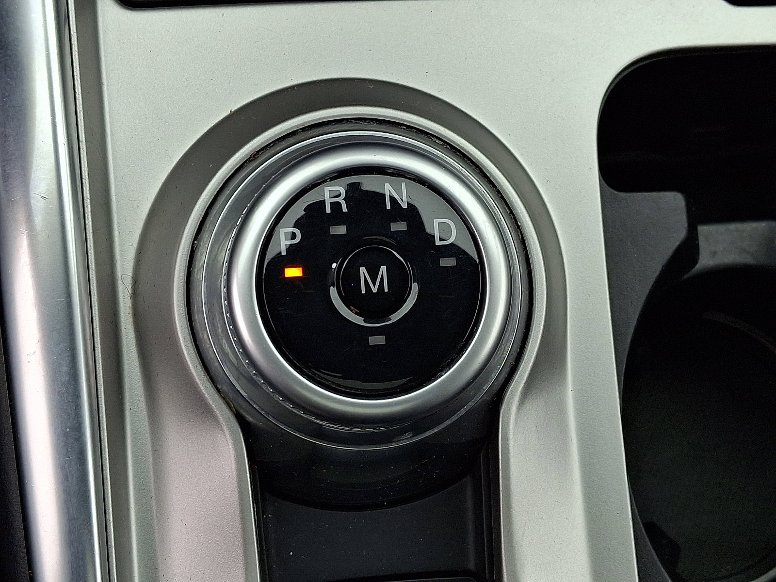 Used 2020 Ford Explorer Platinum w/ Premium Technology Package image 16